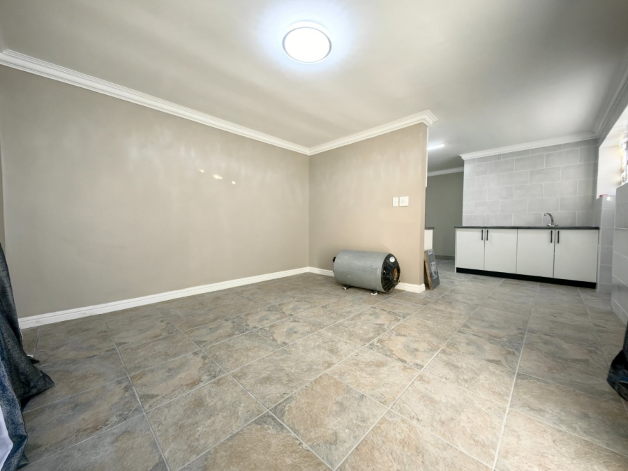 3 Bedroom Property for Sale in Portlands Western Cape